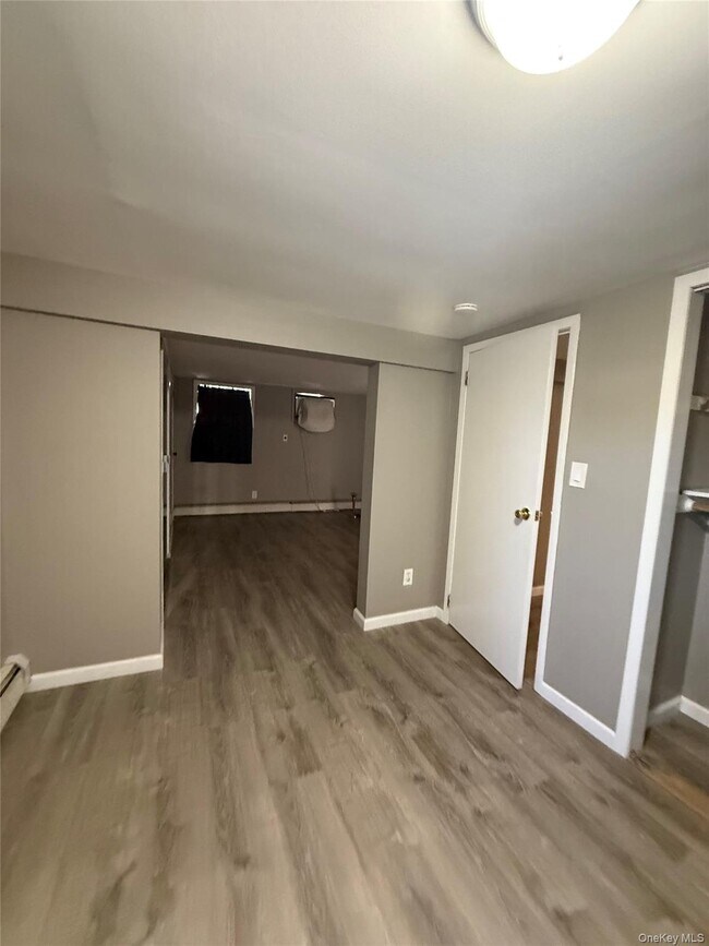 Building Photo - 60 Wheatfield Ln