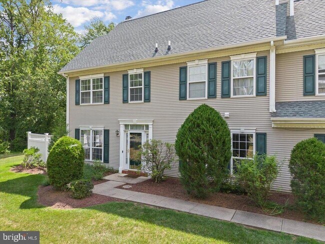 Building Photo - 614 Bollen Ct
