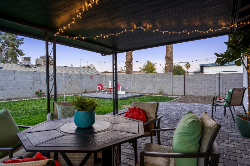 Building Photo - 2034 W Pampa Cir