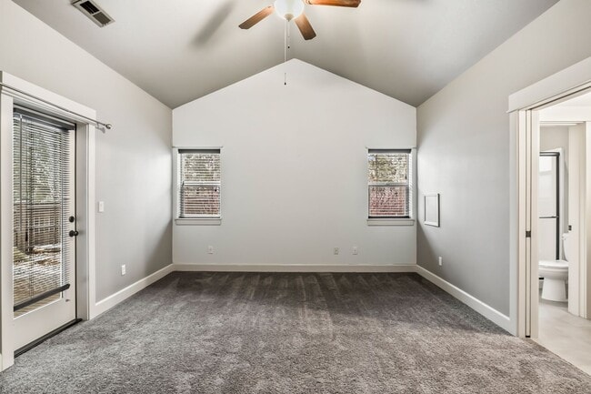 Building Photo - Single-Level 3 Bed, 2 Bath Home with Fully Fenced Backyard