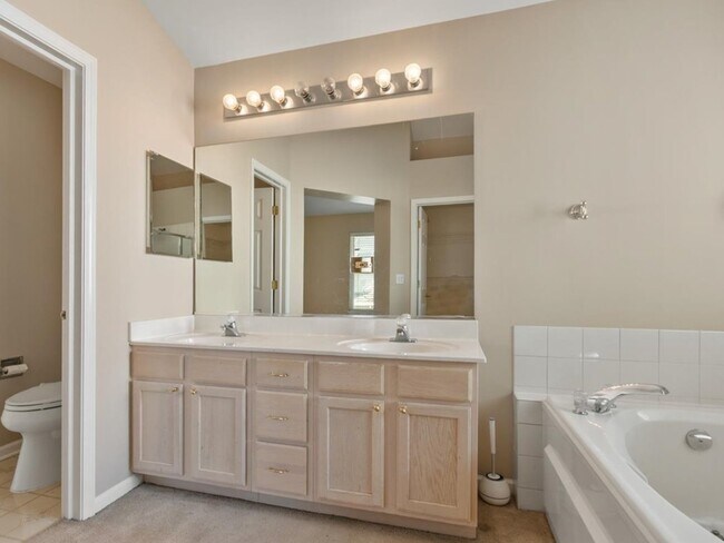 Building Photo - 2607 Flagstone Cir