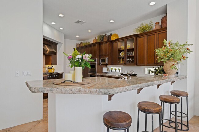 Building Photo - 79365 Mandarina