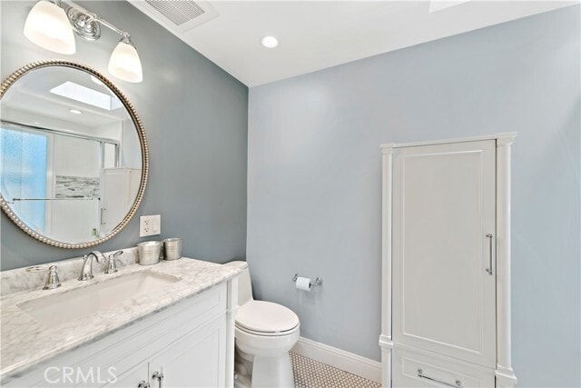 Building Photo - 480 Thalia St