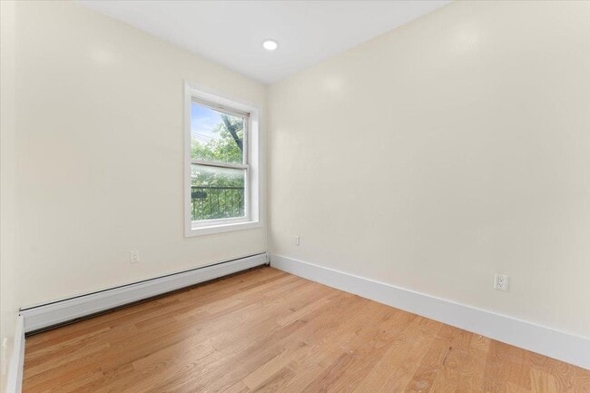 Building Photo - 2321 John F. Kennedy Blvd