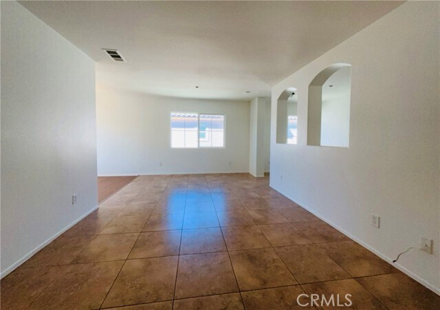 Building Photo - 15627 Lasselle St