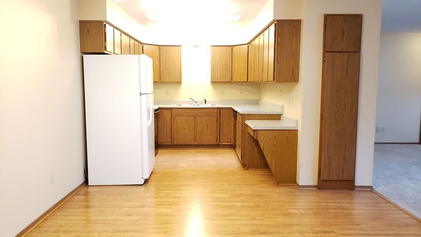 Building Photo - 1008 Dano Cir