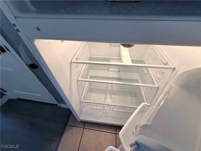 Building Photo - 3030 33rd St SW