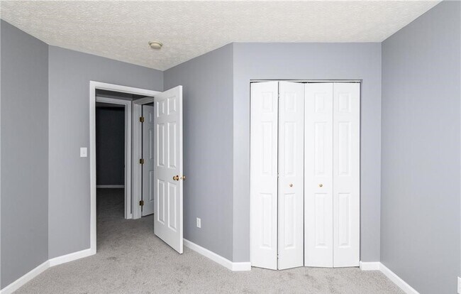 Building Photo - 3601 Empire Dr