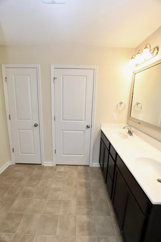 Building Photo - 1786 Ruger Dr