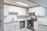 Interior Photo - The Strand at Lenox