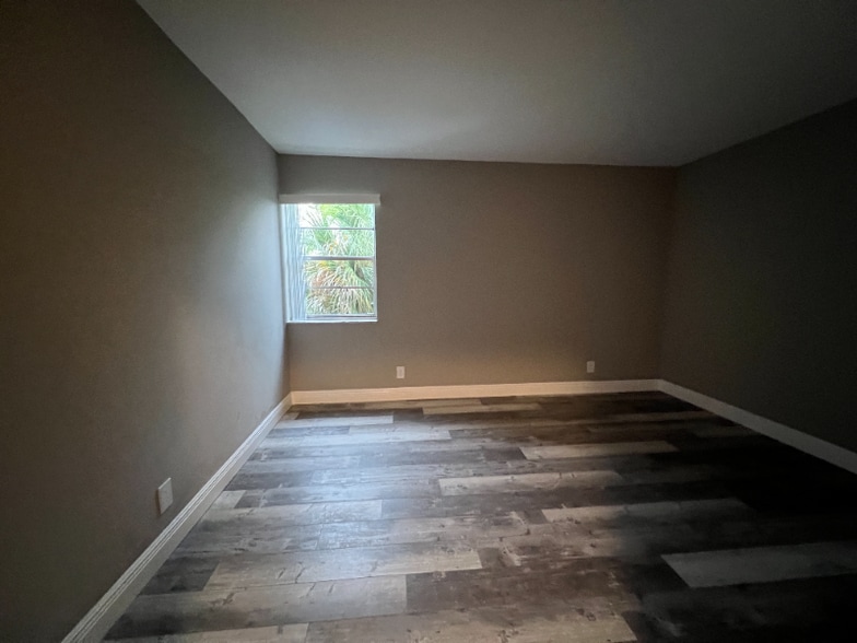 Building Photo - 8911 NW 28th Dr