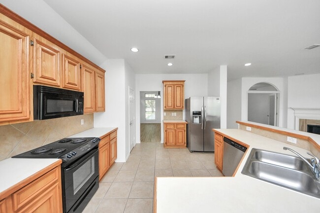 Building Photo - 16611 Gentle Stone Dr