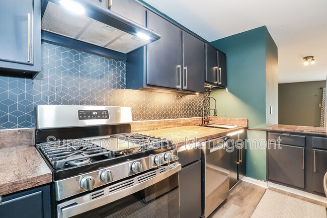 Building Photo - 94 Teal Ct