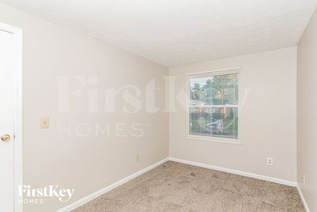 Building Photo - 1458 Summe Dr