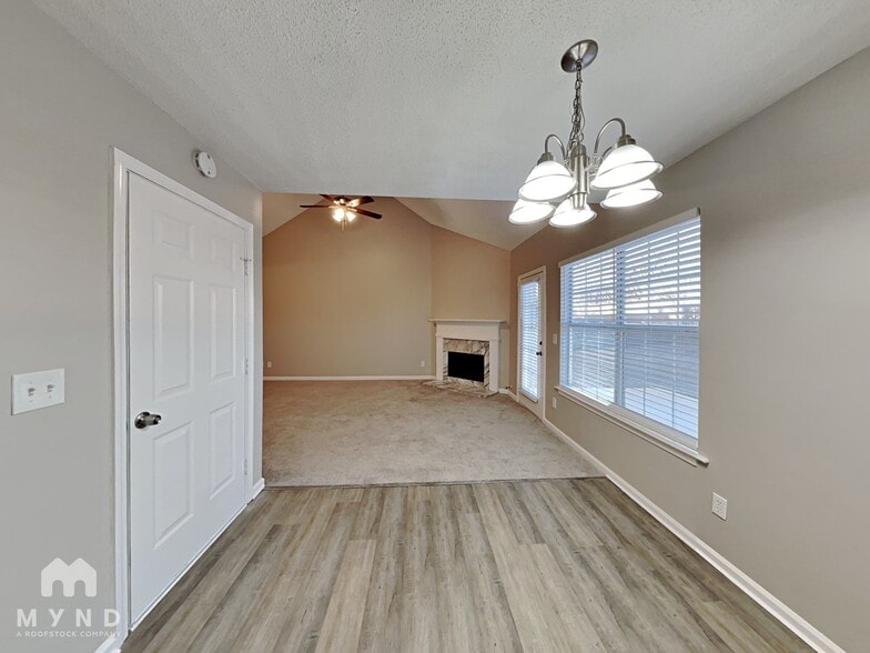 Building Photo - 3000 Tudor Dr
