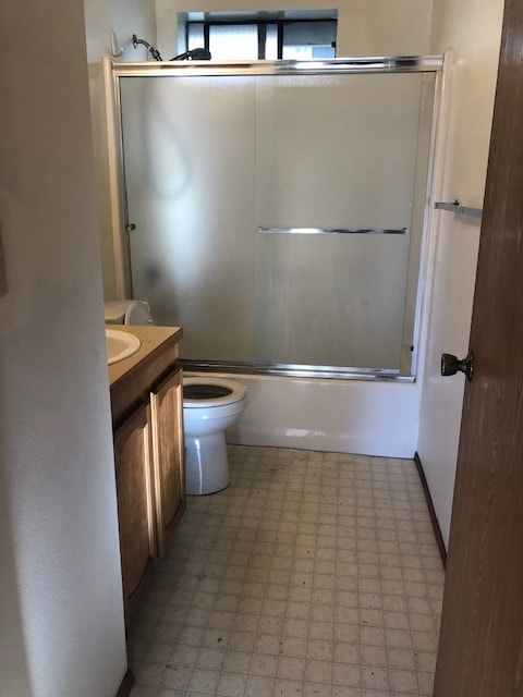 Bath - 114 NW 3rd Pl