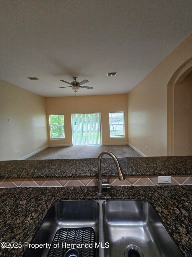 Building Photo - 5524 Brackenwood Dr