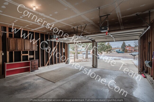 Building Photo - 7715 Chateau Ct