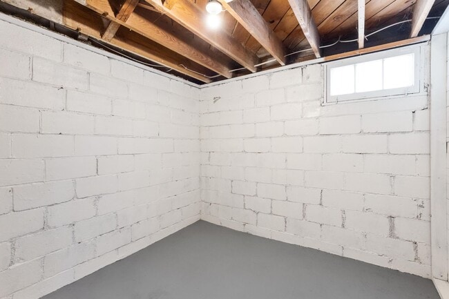 Building Photo - Coming Soon!!