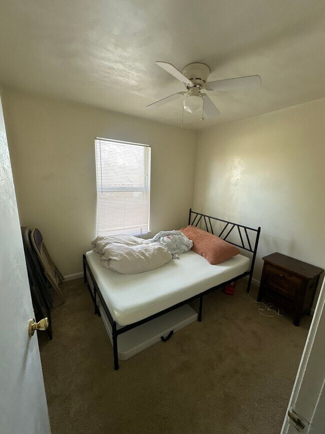 Building Photo - 215 Pheasant Run Dr