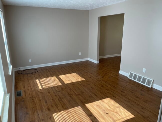 Building Photo - 60 Cavalier Blvd