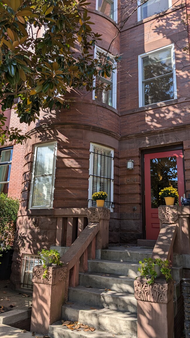 Front Door - 614 Maryland Ave NE