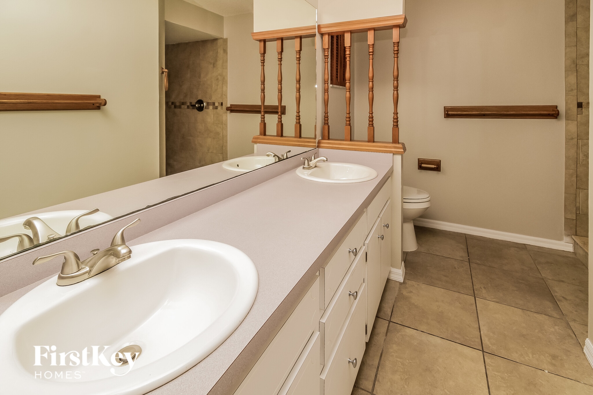 Building Photo - 1811 E Cooper Dr