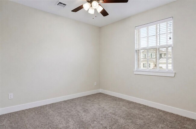 Building Photo - 4002 Heru Ct