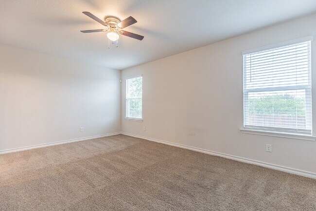 Building Photo - 2918 Lindenwood Run