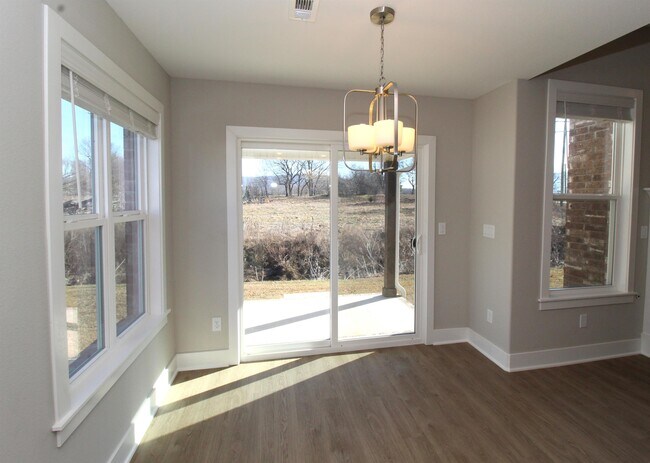 Building Photo - 588 Utah Ave