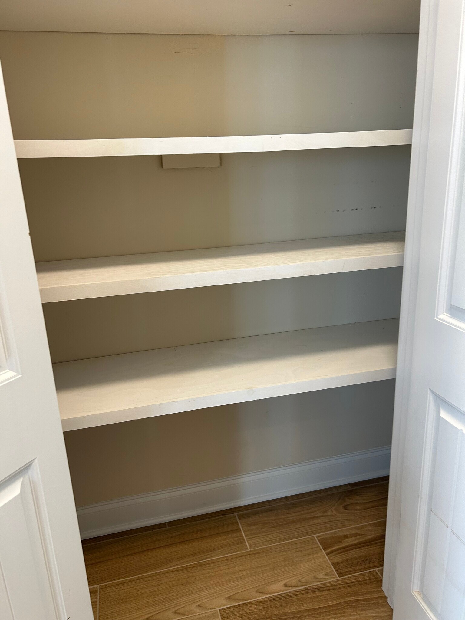Custom Pantry - 14005 Wyncrest Dr
