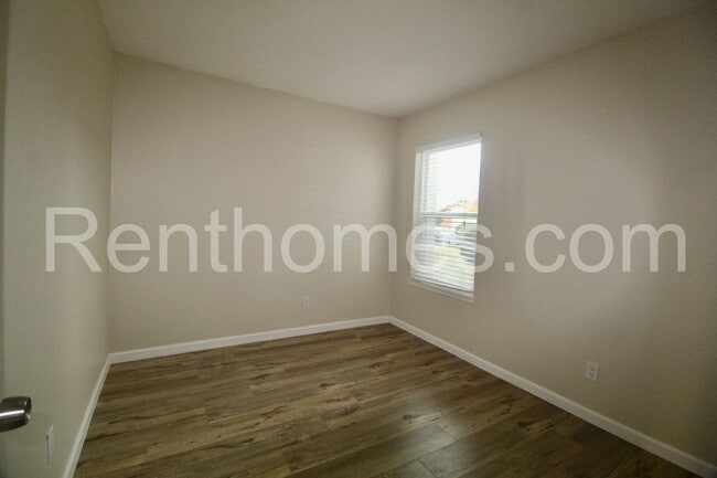 Building Photo - 8959 Canis Ln