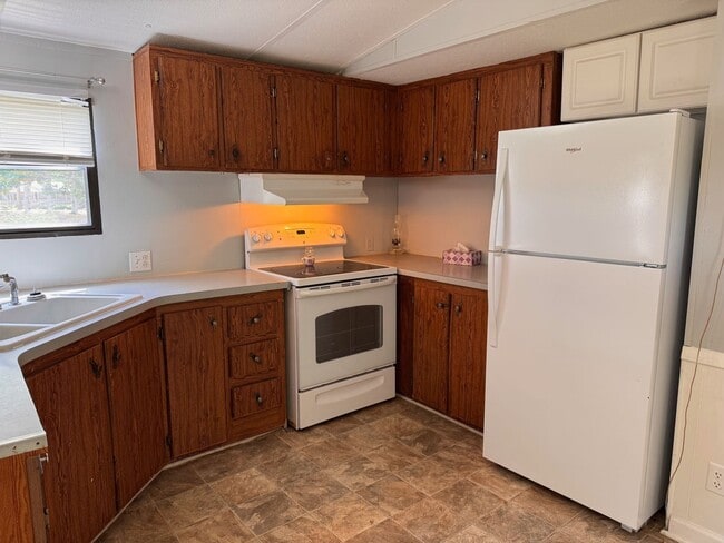 Building Photo - 2 BED, 2 BATH MOBILE HOME LOCATED IN ASHEBORO ON SOUTH LAKE DR!