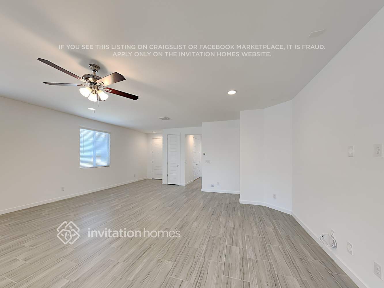 Building Photo - 16409 W Questa Dr