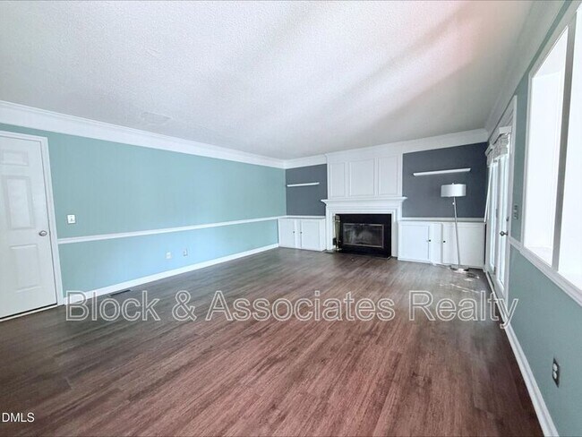 Building Photo - 106 Pointe Crest Ct