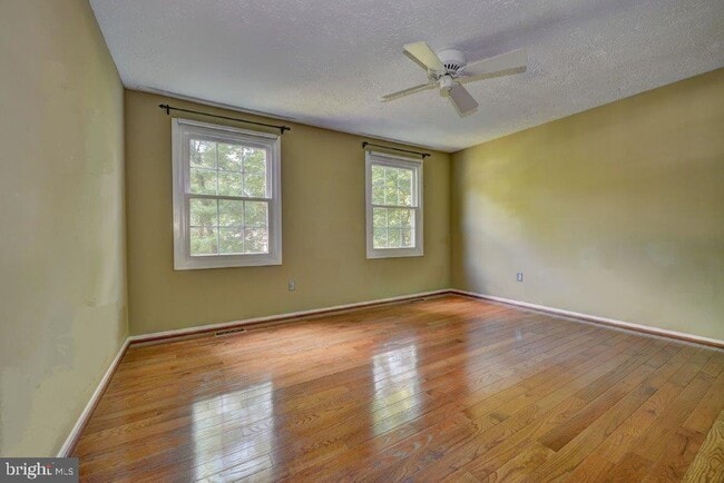 Building Photo - 12246 Westwood Hills Dr