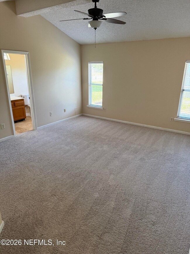 Building Photo - 487 Springbrook Dr