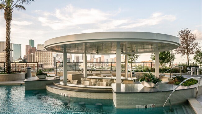 Building Photo - 2850 Fannin St