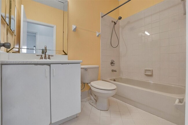 Building Photo - 10660 SW 20th Ct