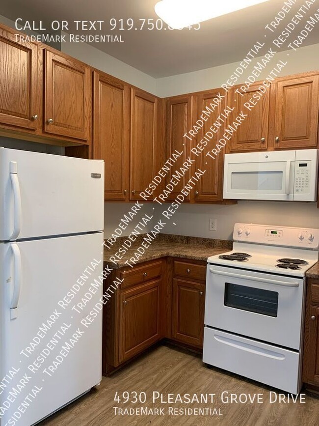 Building Photo - 3 Bedroom 2 Bath Townhome in Pleasant Grov...