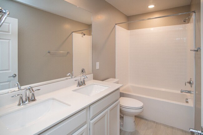 Building Photo - COMING SOON Gorgeous Townhome 3/2 in Santa Rosa Community in Summerlin!