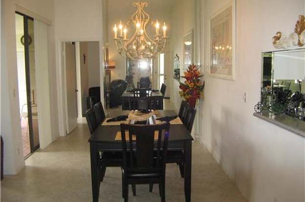 Building Photo - 5475 Verona Dr