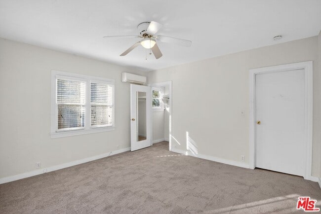 Building Photo - 11029 Sarah St