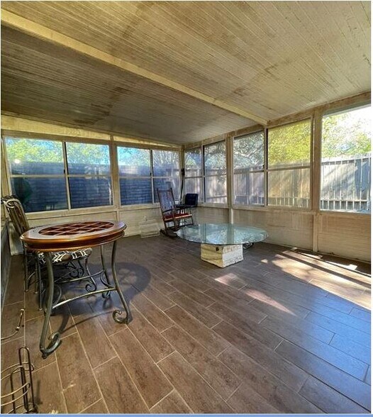 Building Photo - 2503 Radcliffe Dr