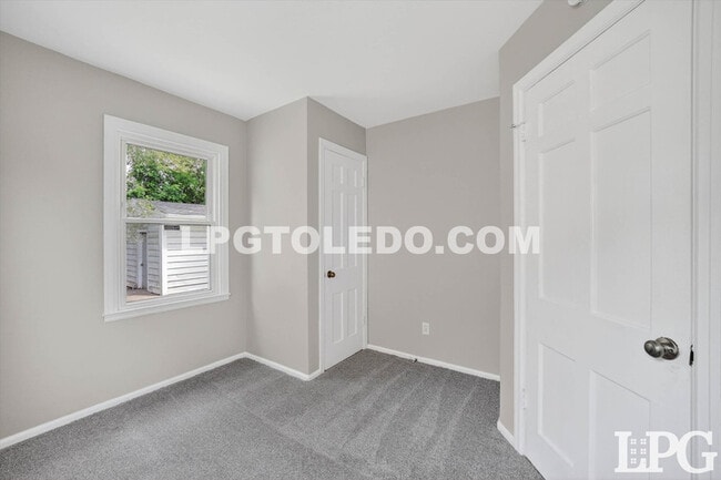 Building Photo - 4406 Asbury Dr