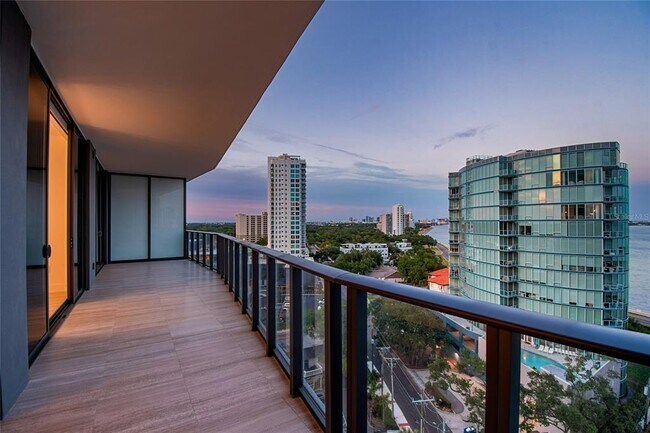 Building Photo - 3015 S Ysabella Ave