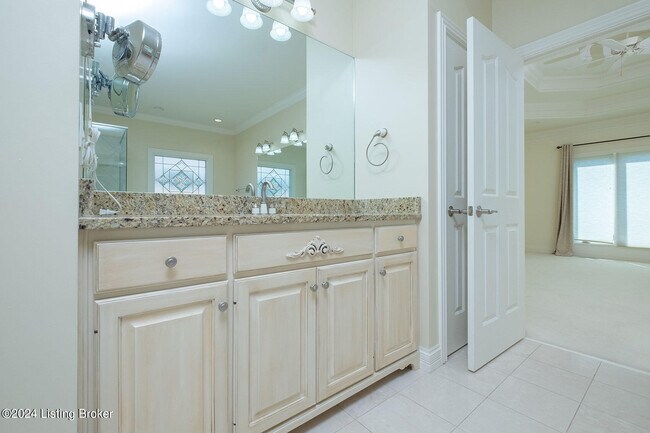 Building Photo - 3003 Glenhill Ct