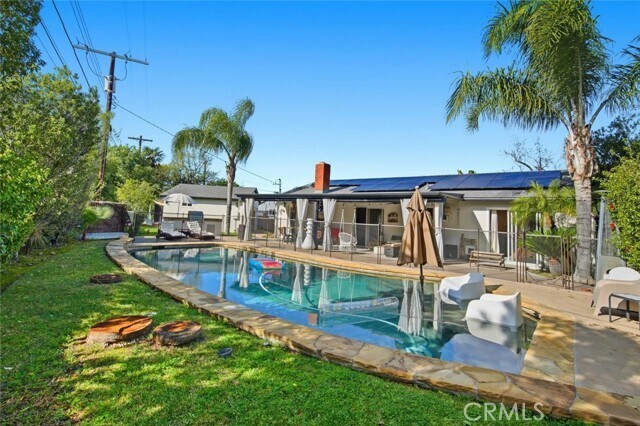 Building Photo - 6443 Gross Ave