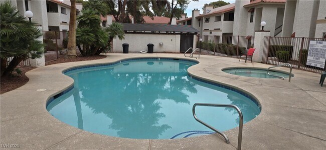 Building Photo - 6649 W Tropicana Ave