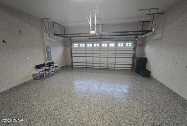 Building Photo - 54 Longridge Ln